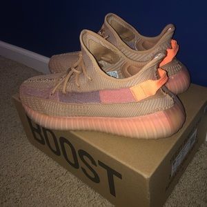 Yeezy Boost 350 V2